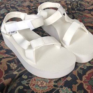 White Teva Platform sandals size 8 Brand New
